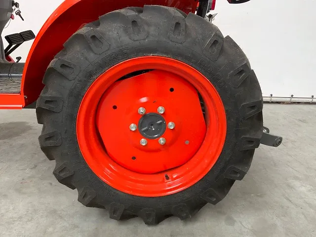 Kubota neostar a211n tractor 4wd - afbeelding 2 van  18