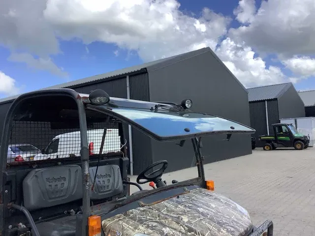 Kubota rtv x900 4x4 diesel utv/atv voertuig met laad-/kiepbak - afbeelding 12 van  17