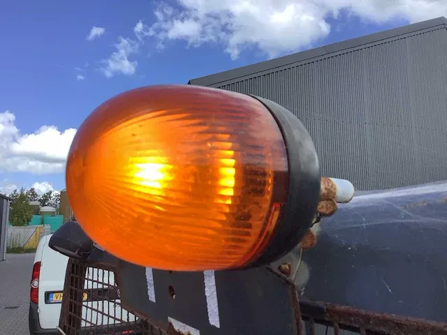 Kubota rtv x900 4x4 diesel utv/atv voertuig met laad-/kiepbak - afbeelding 17 van  17