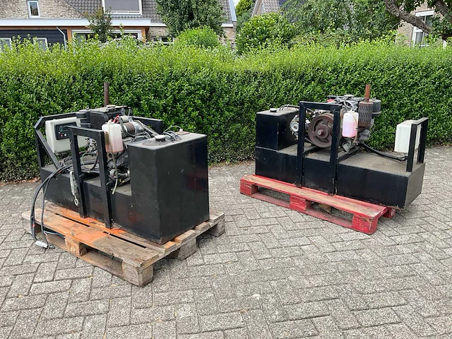 Kubota stroomgenerator (2x) - afbeelding 1 van  12