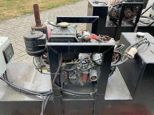 Kubota stroomgenerator (2x) - afbeelding 8 van  12