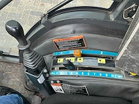 Kubota trekker met veeg- en zuiginstallatie - afbeelding 9 van  49