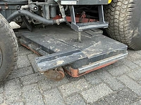 Kubota trekker met veeg- en zuiginstallatie - afbeelding 26 van  49
