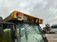 Kubota trekker met veeg- en zuiginstallatie - afbeelding 35 van  49