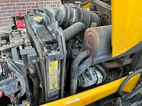 Kubota trekker met veeg- en zuiginstallatie - afbeelding 40 van  49