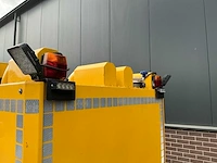 Kubota trekker met veeg- en zuiginstallatie - afbeelding 42 van  49