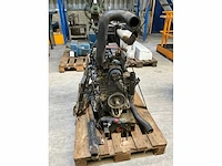 Kubota v2203-di-es06 dieselmotor - afbeelding 3 van  7