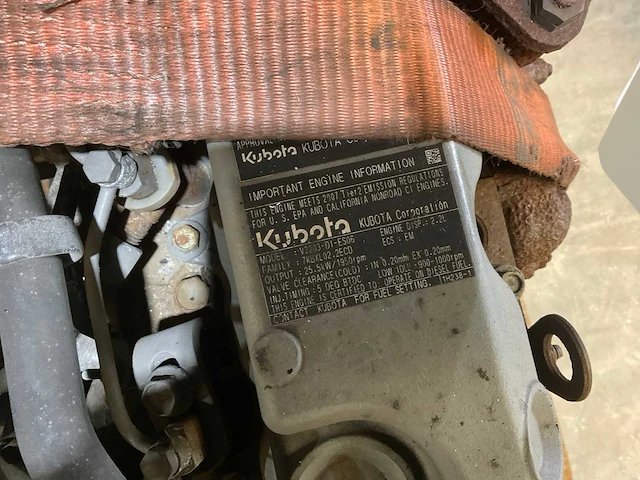 Kubota v2203-di-es06 dieselmotor - afbeelding 7 van  7