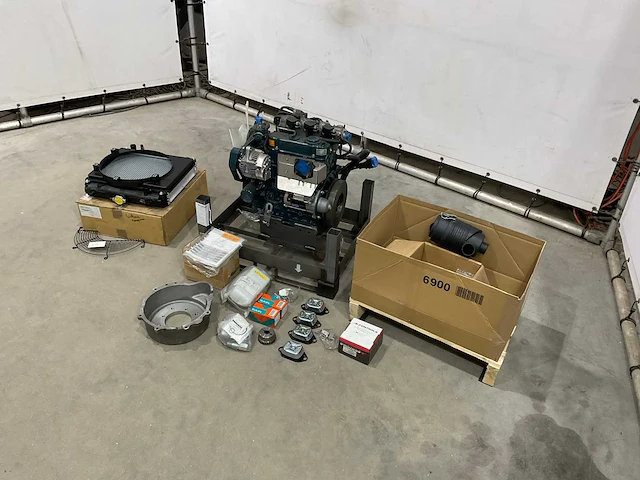 Kubota wg972-g-ef01 3 cilinder motorblok - afbeelding 11 van  22