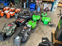 Kubota/viking/husqvarna robotmaaier (12x) - afbeelding 1 van  9