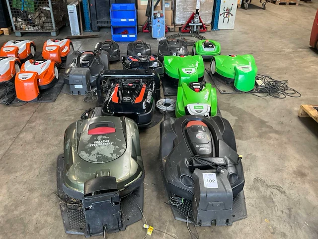 Kubota/viking/husqvarna robotmaaier (12x) - afbeelding 2 van  9