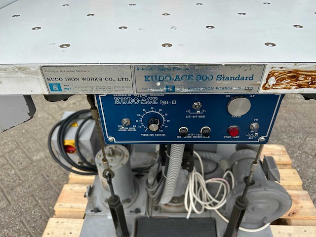 Kudo-ace 900 automatic papier schud machine - afbeelding 3 van  8