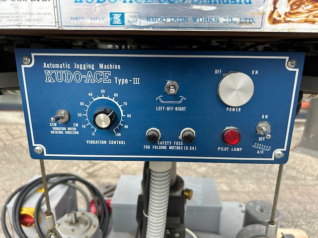 Kudo-ace 900 automatic papier schud machine - afbeelding 4 van  8