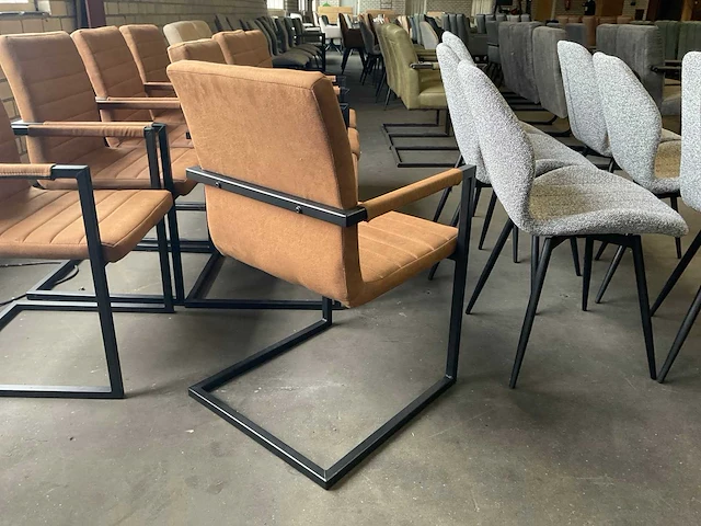 Kuge eetkamerstoel (8x) - afbeelding 12 van  12