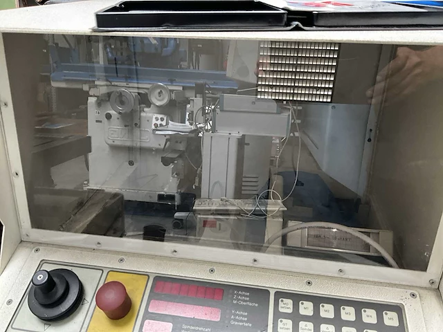 Kuhlmann p25e cnc graveermachine - afbeelding 4 van  19