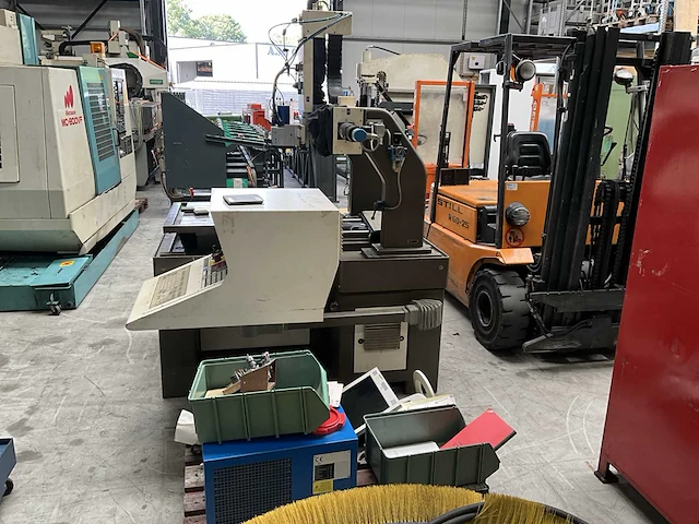 Kuhlmann p25e cnc graveermachine - afbeelding 10 van  19