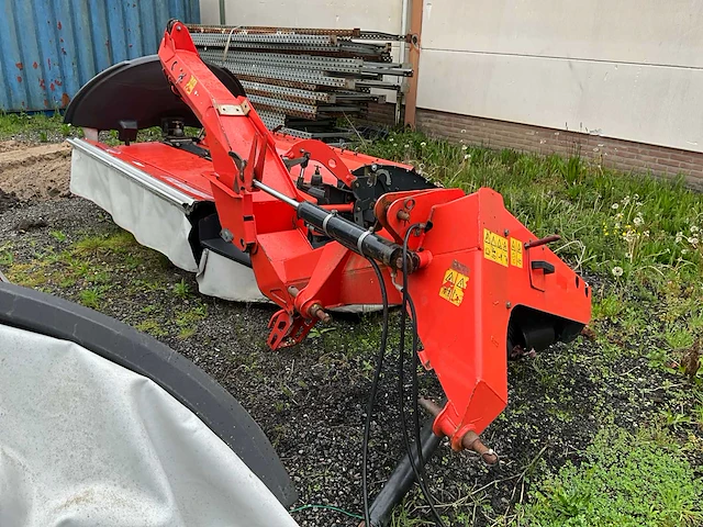 Kuhn - 2010 - pz 320c - maaimachine (c) - afbeelding 4 van  20