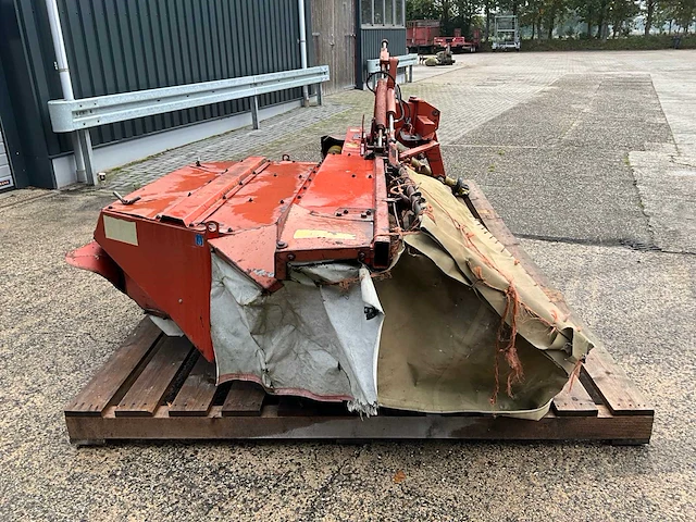Kuhn fc 240 p schijvenmaaier met kneuzer - afbeelding 12 van  17