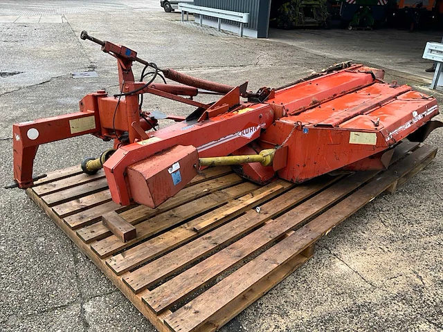 Kuhn fc 240 p schijvenmaaier met kneuzer - afbeelding 15 van  17