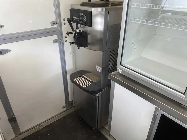 Kuiper - kd 7002 - foodtruck - afbeelding 27 van  61