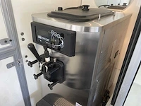 Kuiper - kd 7002 - foodtruck - afbeelding 28 van  61