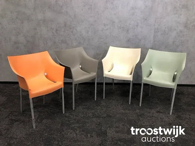 Kuipstoel - philippe starck - afbeelding 4 van  12