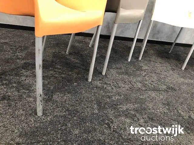 Kuipstoel - philippe starck - afbeelding 10 van  12