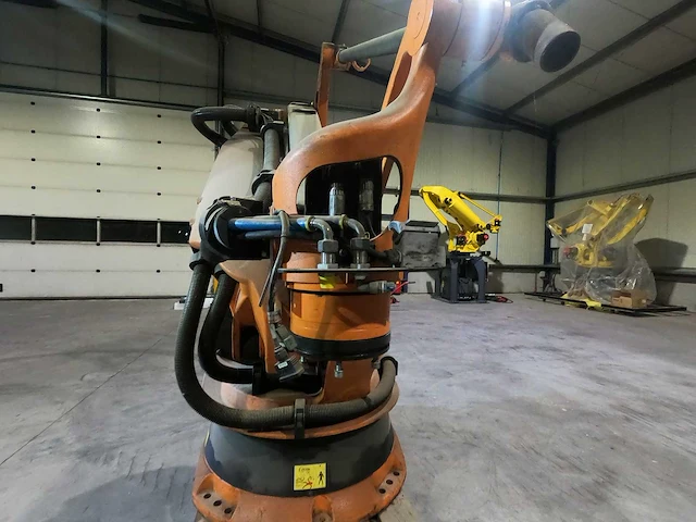 Kuka - 2001 - kr180pa - industriële palletiseerrobot - afbeelding 6 van  7