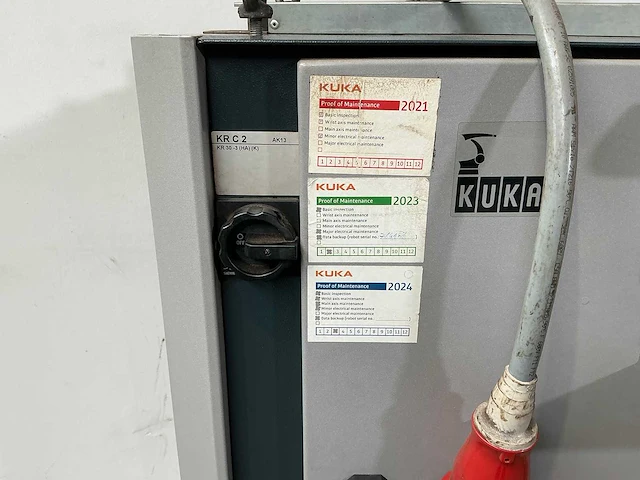 Kuka - 2006 - kr 30 ha - uitnamerobot - afbeelding 2 van  12