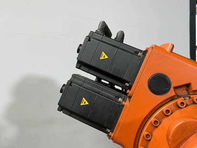 Kuka - 2006 - kr 30 ha - uitnamerobot - afbeelding 12 van  12