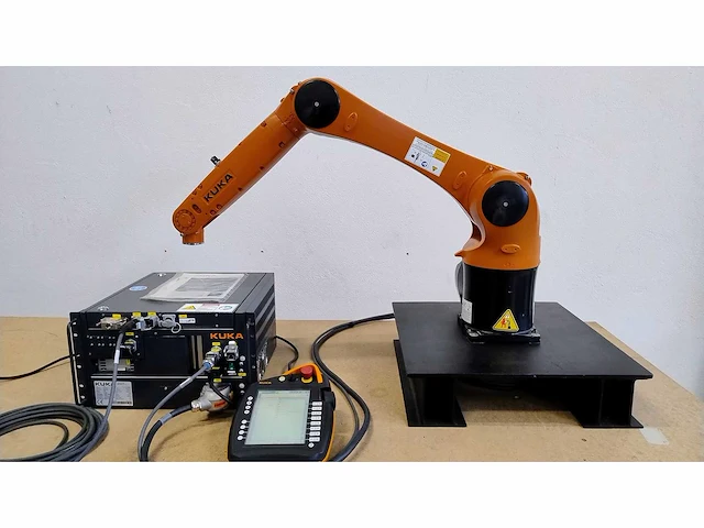 Kuka - 2018 - kr10-1100 sixx agilus - robotarm - afbeelding 2 van  8