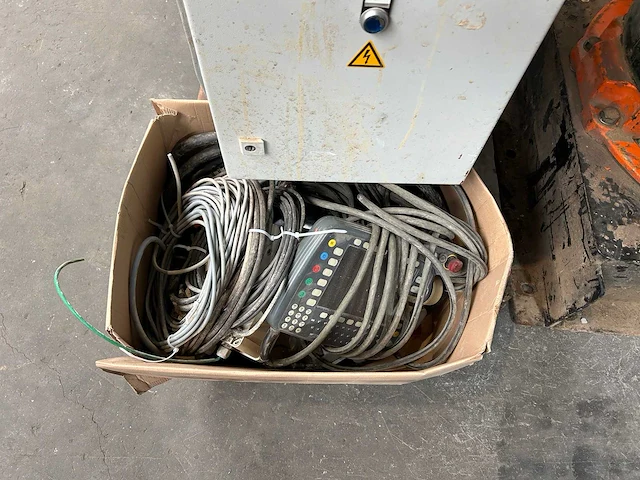 Kuka - kr 150l150sp/2 - uitnamerobot - 2001 - afbeelding 5 van  14