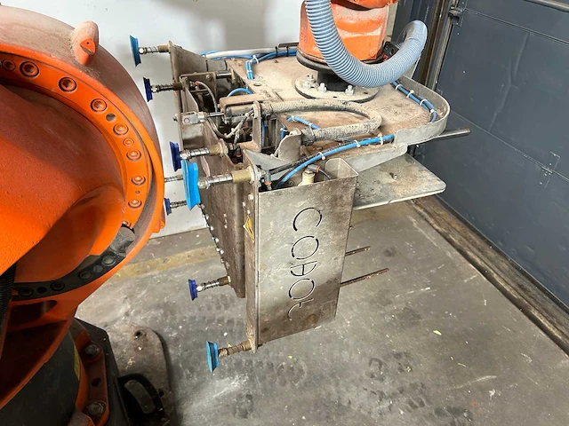 Kuka - kr 150l150sp/2 - uitnamerobot - 2001 - afbeelding 5 van  15