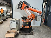 Kuka - kr 150l150sp/2 - uitnamerobot - 2001 - afbeelding 1 van  15