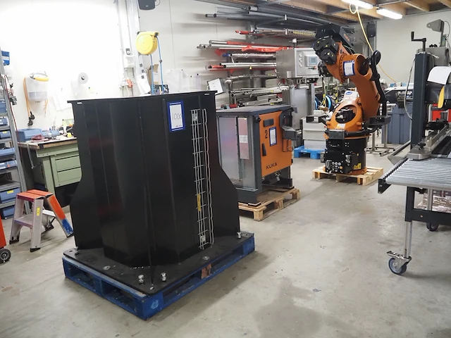 Kuka - afbeelding 1 van  35