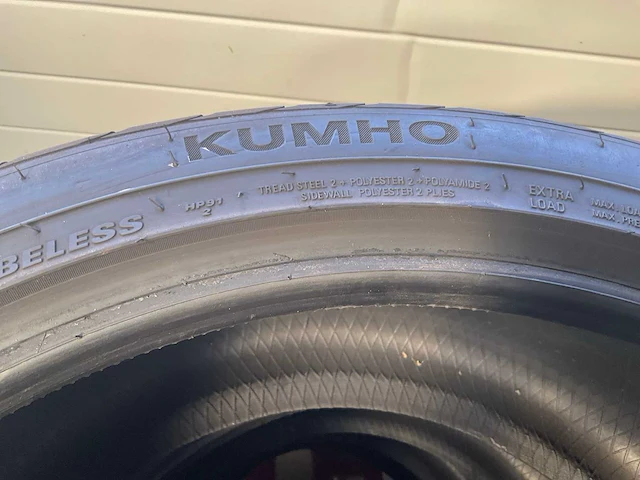 Kumho crugen autoband - afbeelding 4 van  5