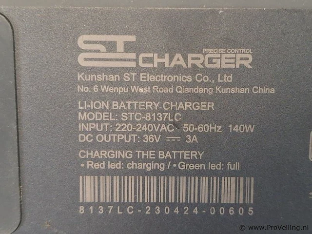 Kunshan st electronics co. stc-8137lc li-ion acculader - afbeelding 4 van  4