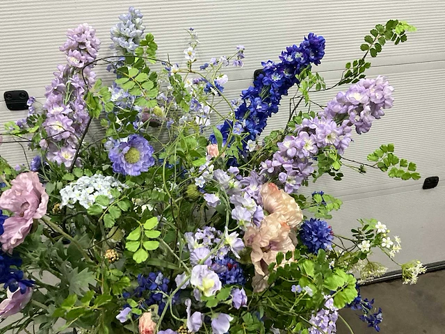 Kunstbloemen in pot - afbeelding 4 van  6