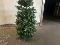 Kunstkerstboom met verlichting (2x) - afbeelding 3 van  7