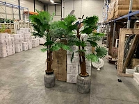 Kunstlanten met pot (2x) - afbeelding 1 van  2