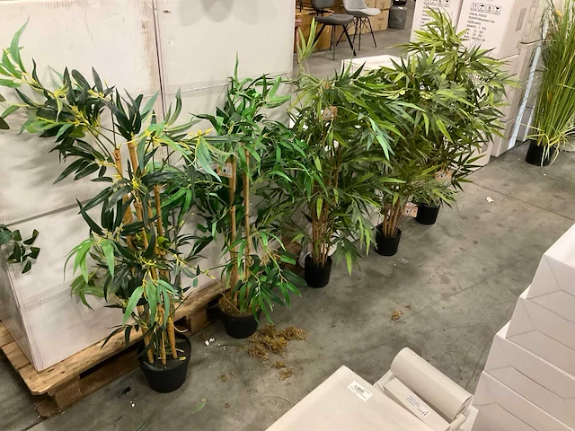 Kunstlanten met pot (5x) - afbeelding 1 van  1