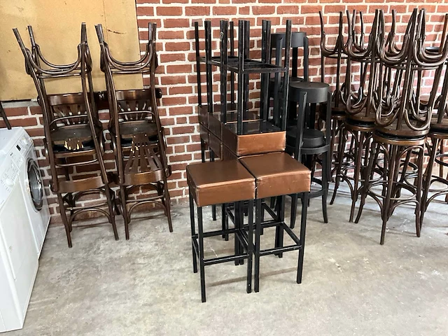 Kunstlederen barkrukken (8x) - afbeelding 1 van  9