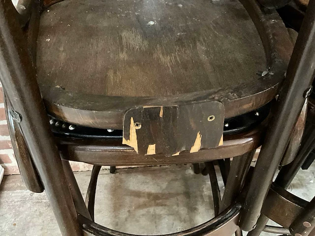 Kunstlederen thonet barkrukken (6x) - afbeelding 7 van  7