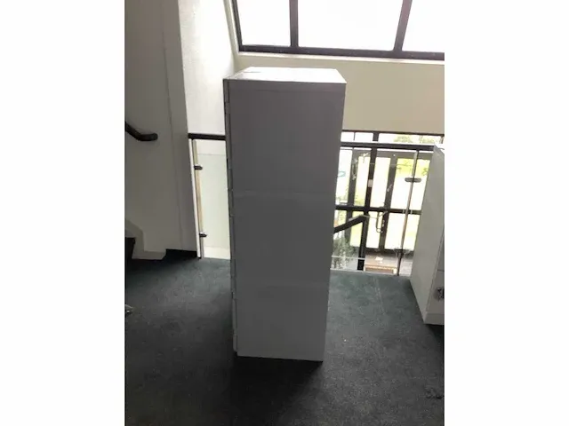 Kunstof garderobe kast - afbeelding 5 van  6