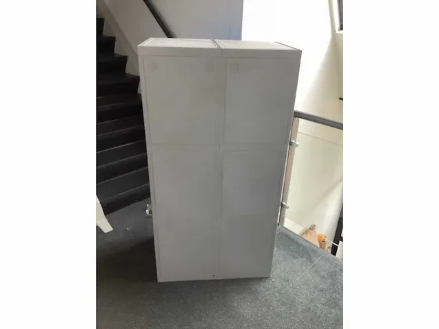 Kunstof garderobe kast - afbeelding 6 van  6