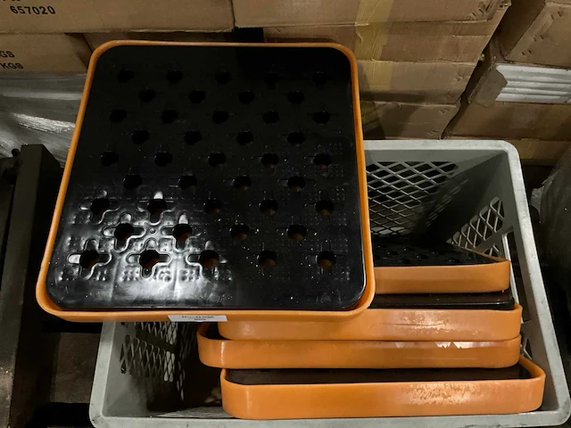 Kunstoflekbak voor werkstukken (5x) - afbeelding 1 van  3