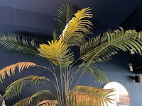 Kunstpalm in leeuwenpot - afbeelding 3 van  10