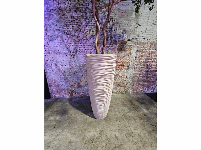 Kunstplant in designvaas - afbeelding 5 van  5