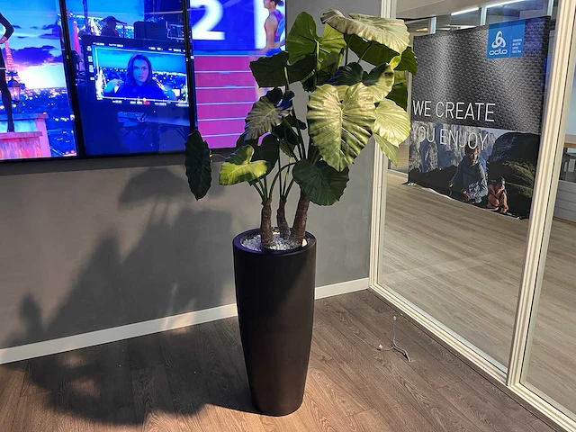 Kunstplant in pot 190cm - afbeelding 3 van  11