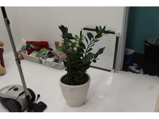 Kunstplant in pot hoogte 100 cm. - afbeelding 1 van  2